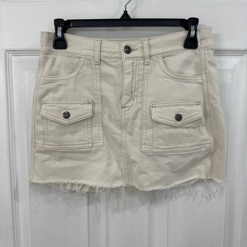 Aerie Cream Denim Cargo‎ Micro Mini Skirt Raw Hem Off White Utility Pockets XS
